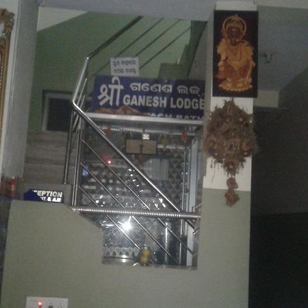 Ganesh Lodge Puri Eksteriør bilde